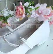 buty balerinki komunijne z falbanką i dżetami ZARRO model 2443