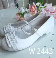 buty komunijne dla dziewczynki ZARRO 2443 z elegancką falbanką